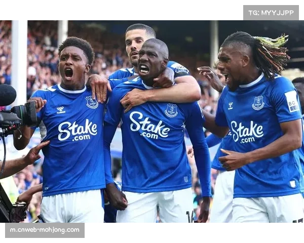 英超财务监管案例研究：埃弗顿、森林扣分与保级启示